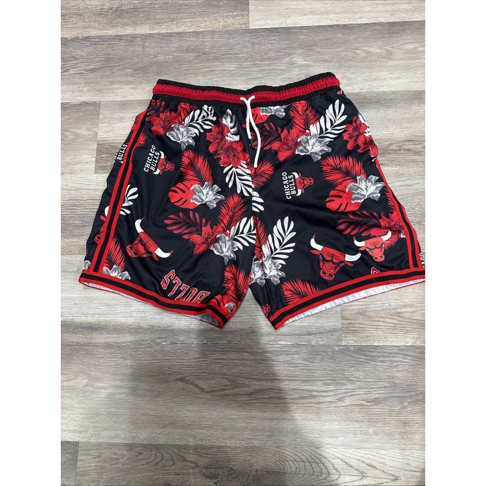 Chicago Bulls Maui Wowie Shorts Men's XL